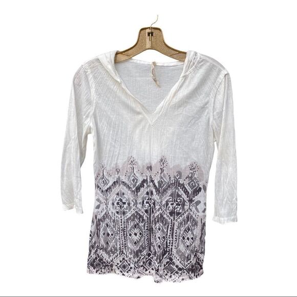 Seven7 Tops - Seven 7 Pullover Hoodie Shirt